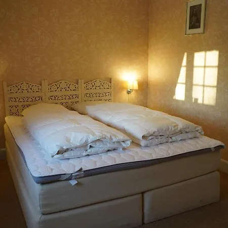 Brolokke Herregard Hotel *