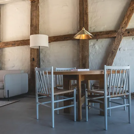 Brolokke Herregard Hotel *