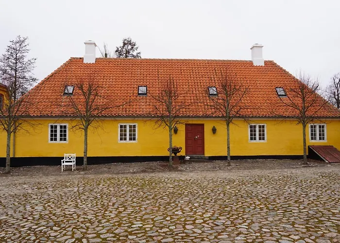 Brolokke Herregard Hotell *