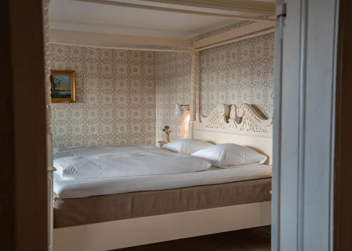 Hotell Brolokke Herregard *