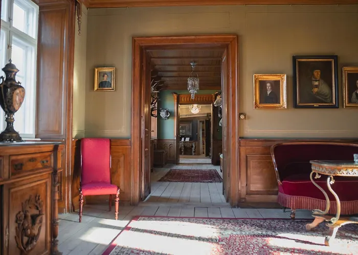 Brolokke Herregard Hotell *